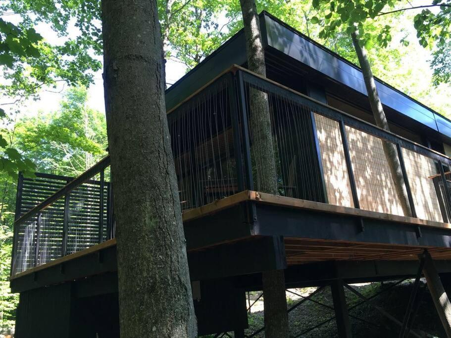 Cabin Sutton 252 - En Harmonie Avec La Nature! Villa Buitenkant foto